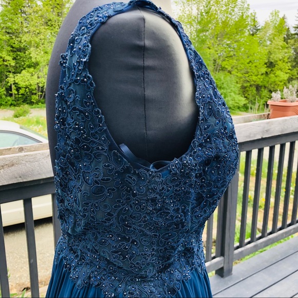 Prom Dress/ Bridesmaid Dress/Evening gown - Picture 4 of 5